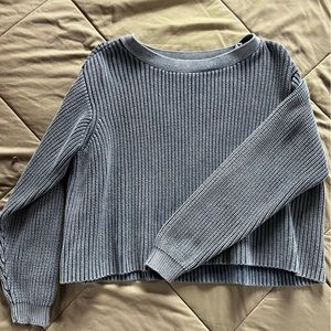 Thick knitted blue crop sweater